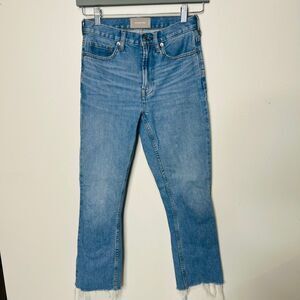 Everlane High Rise Kick Crop Jeans Sz 25 Regular Raw Hem